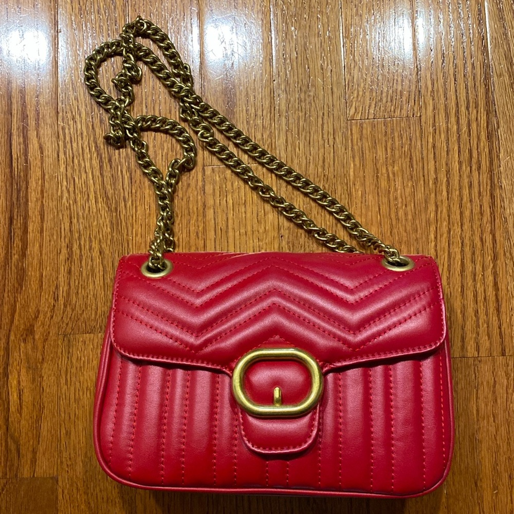 Red shoulder/crossbody purse